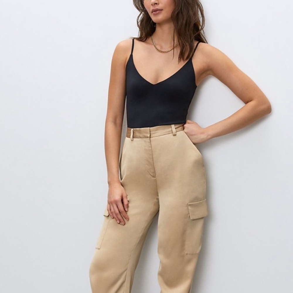 Aritzia Babaton sz XS Cambria Contour Black Camisole Tank Top Spaghetti Sculpt